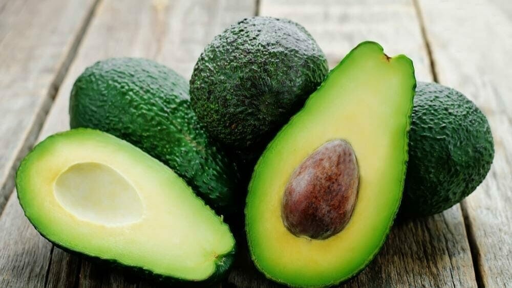 bienfaits de l'avocat, un fruit oléagineux bon pour la santé.