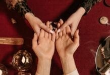 Voyance gratuite : apprenez à lire les lignes de la main Voyance gratuite